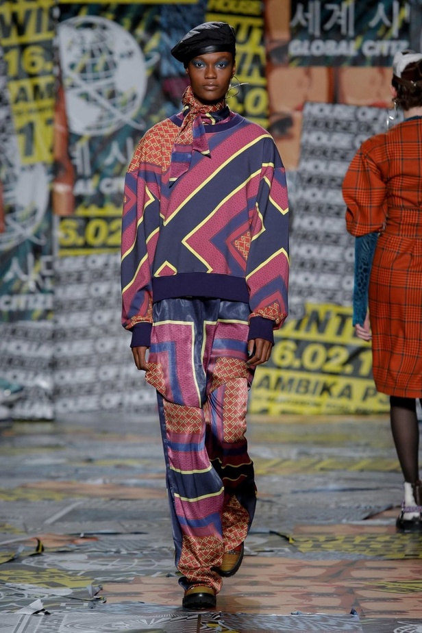 عرض أزياء هاوس أوف هولاند لخريف وشتاء 2019‏