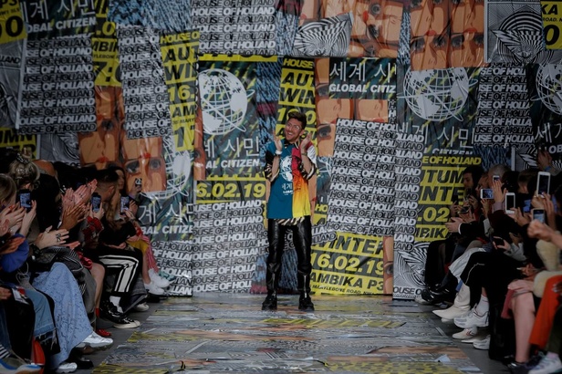 عرض أزياء هاوس أوف هولاند لخريف وشتاء 2019‏