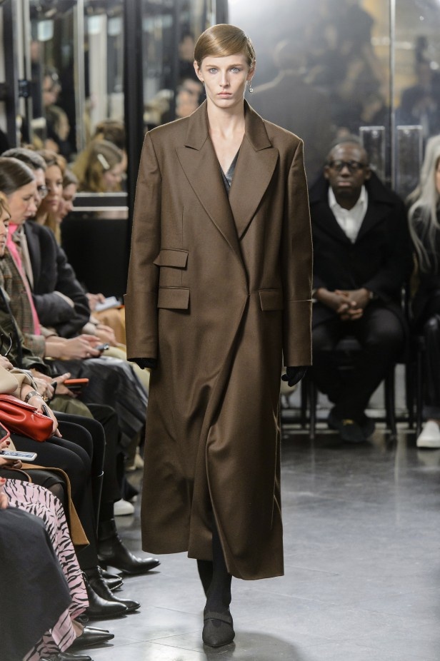 مجموعة Emilia Wickstead  لخريف وشتاء 2019