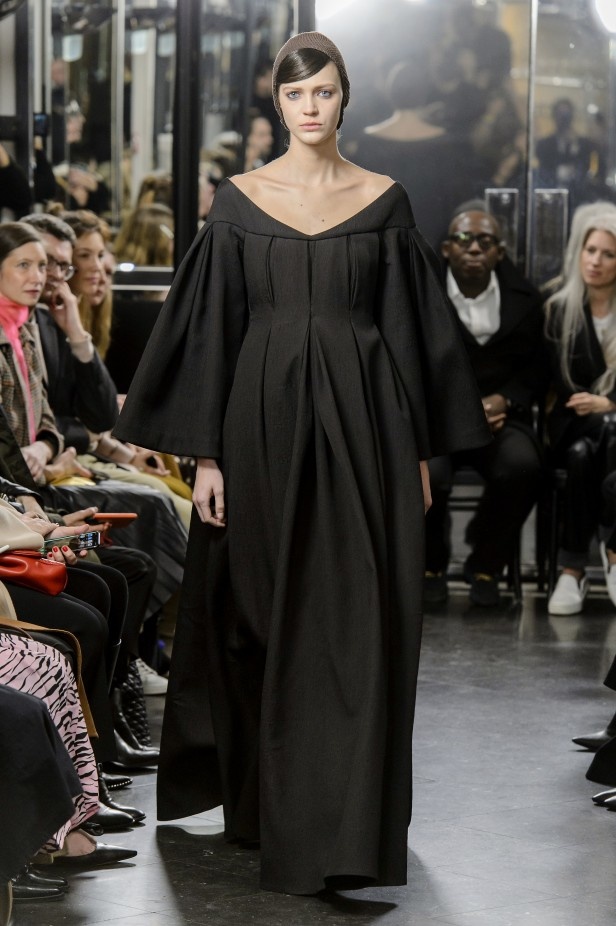 مجموعة Emilia Wickstead  لخريف وشتاء 2019