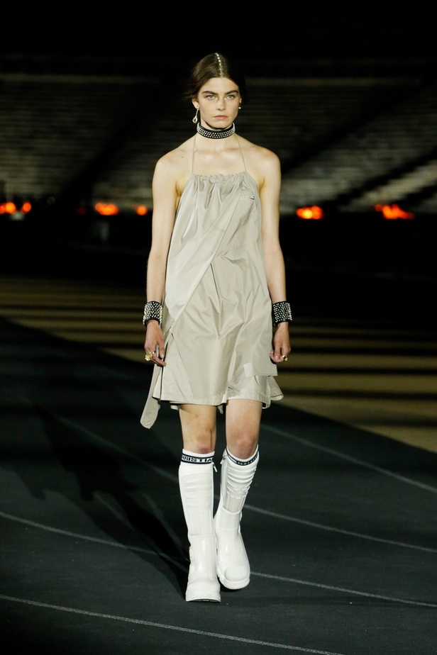 صور حصرية لـ"هي" من عرض أزياء مجموعة ديور كروز Dior Cruise 2022