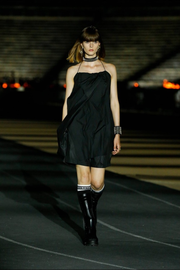 صور حصرية لـ"هي" من عرض أزياء مجموعة ديور كروز Dior Cruise 2022