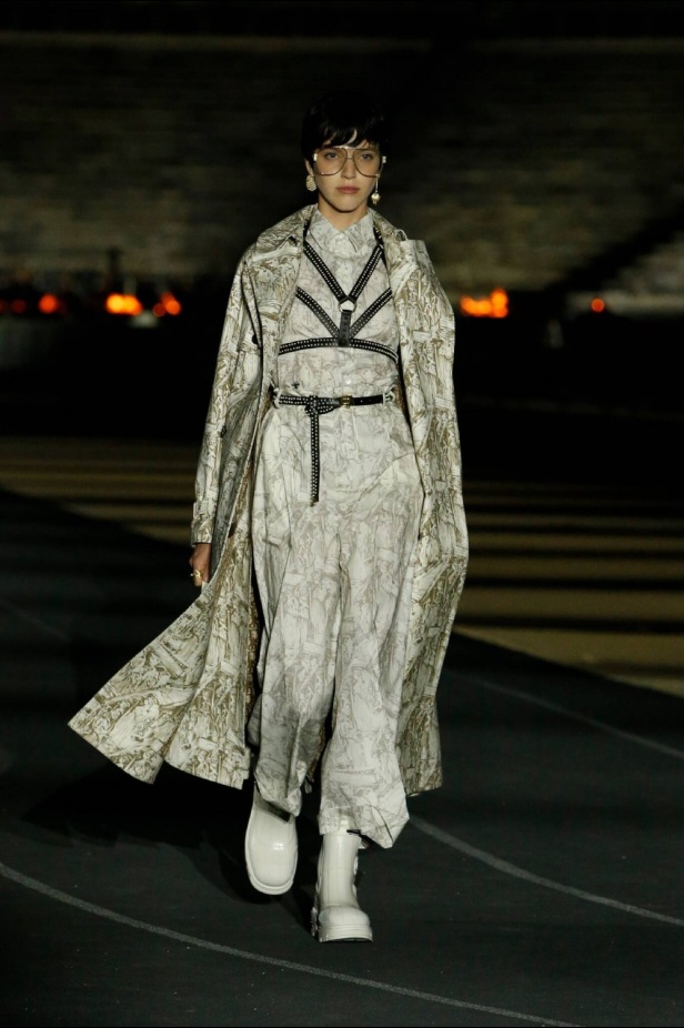صور حصرية لـ"هي" من عرض أزياء مجموعة ديور كروز Dior Cruise 2022
