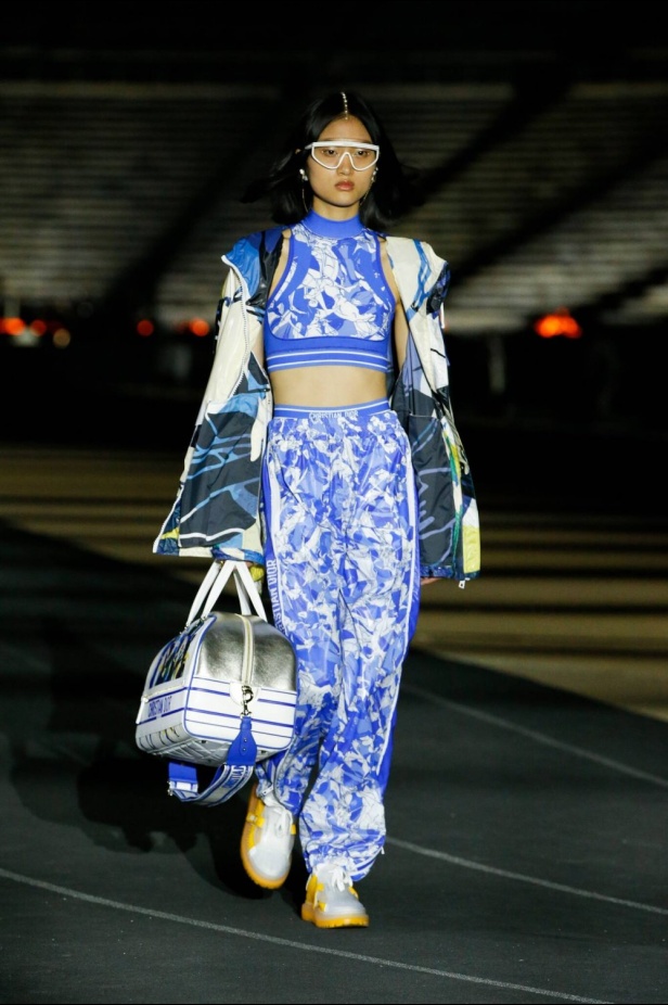 صور حصرية لـ"هي" من عرض أزياء مجموعة ديور كروز Dior Cruise 2022