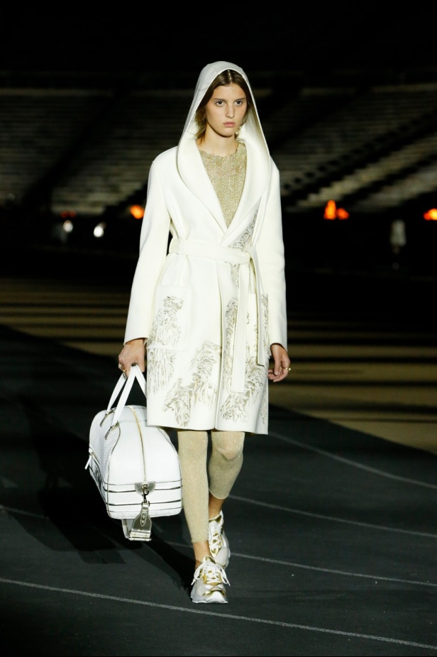 صور حصرية لـ"هي" من عرض أزياء مجموعة ديور كروز Dior Cruise 2022