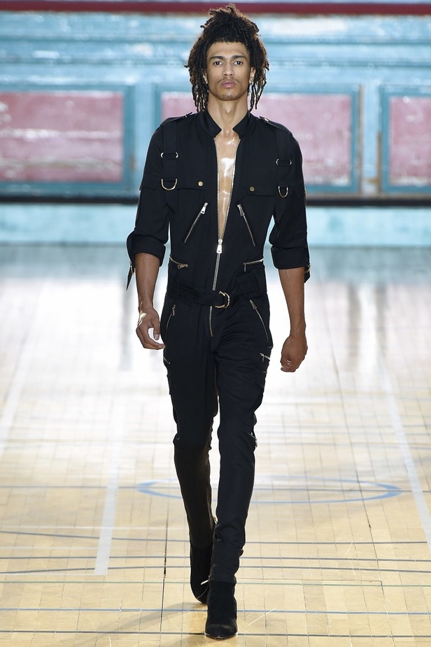 مجموعة جوليان ماكدونالد لموسم ربيع وصيف 2017