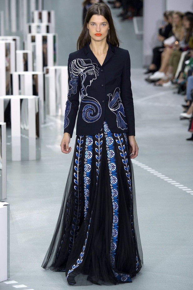 مجموعة Mary Katrantzou  لربيع وصيف 2017