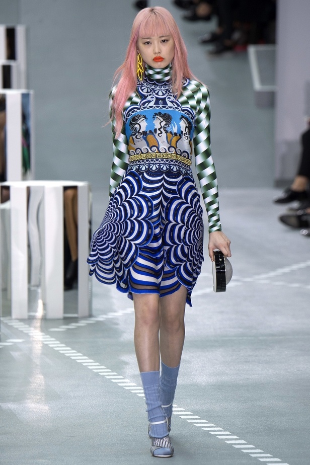 مجموعة Mary Katrantzou  لربيع وصيف 2017