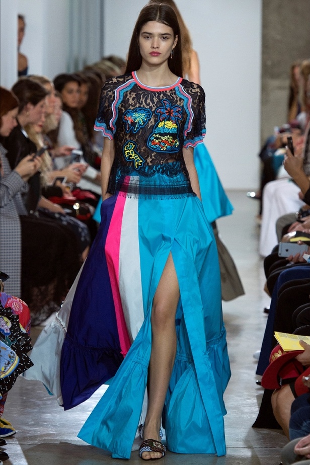 مجموعة "بيتر بيلوتو" لموسم ربيع وصيف 2107