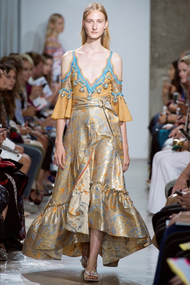 مجموعة "بيتر بيلوتو" لموسم ربيع وصيف 2107