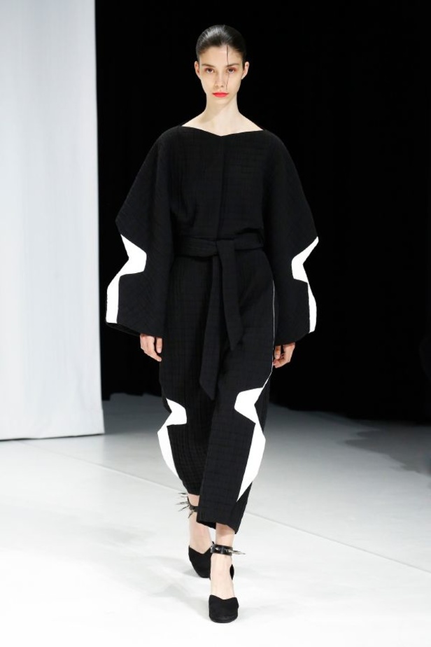 مجموعة Chalayan للألبسة الجاهزة لربيع 2019