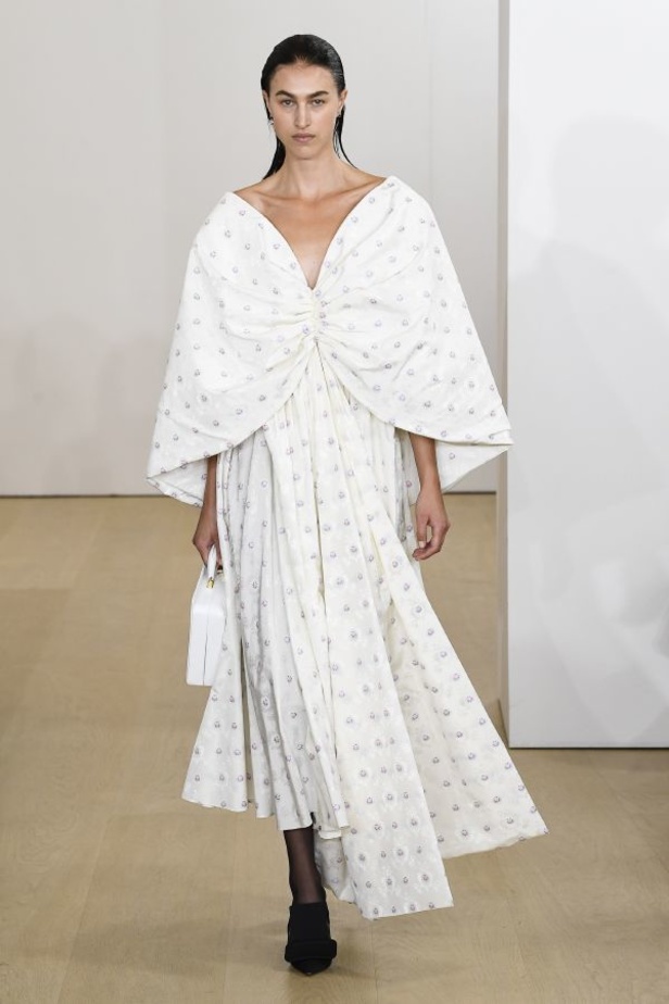 مجموعة Emilia Wickstead للألبسة الجاهزة لربيع 2019