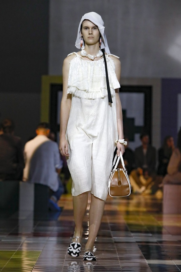 اسبوع الموضة في ميلان 2019 مجموعة PRADA لربيع وصيف 2020 