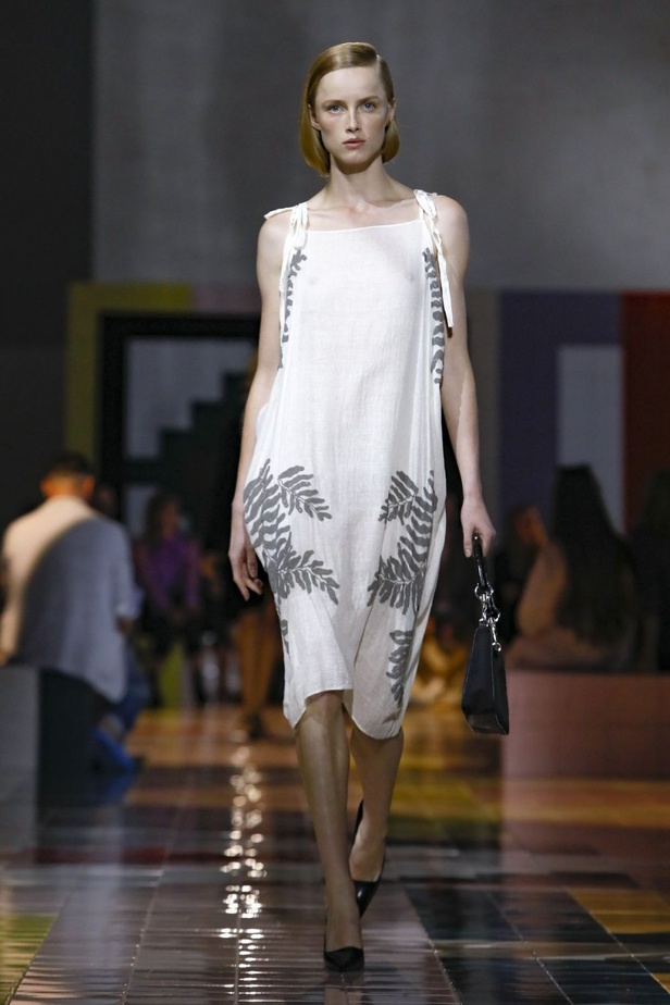 اسبوع الموضة في ميلان 2019 مجموعة PRADA لربيع وصيف 2020 