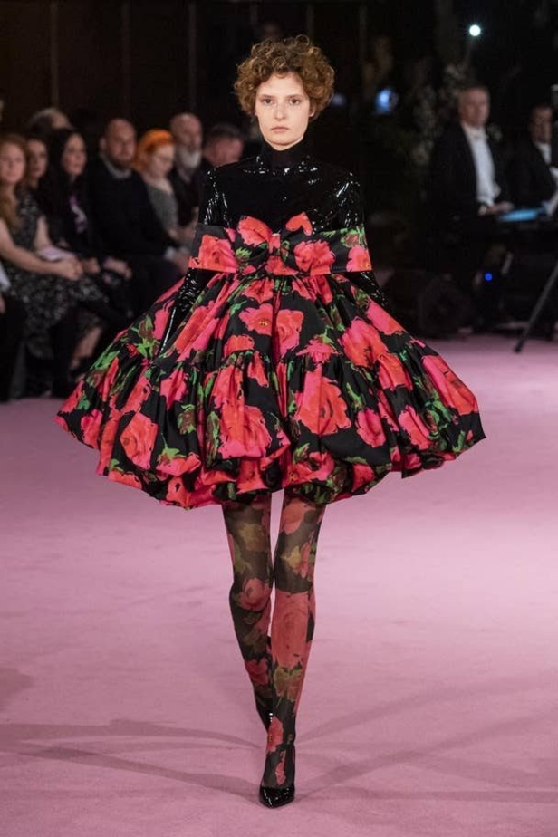 اسبوع الموضة في لندن 2019  مجموعة RICHARD QUINN للأزياء  لربيع وصيف 2020