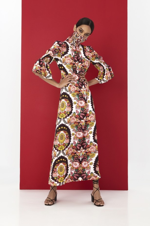 عرض ازياء ALICE AND OLIVIA BY STACEY BENDET في نيويورك لموسم ربيع وصيف 2021