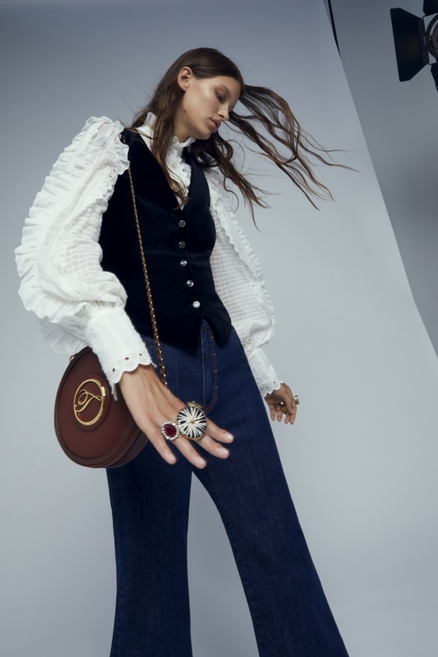 عرض ازياء تمبرلي لندن Temperley London لربيع وصيف 2021 من اسبوع الموضة في لندن