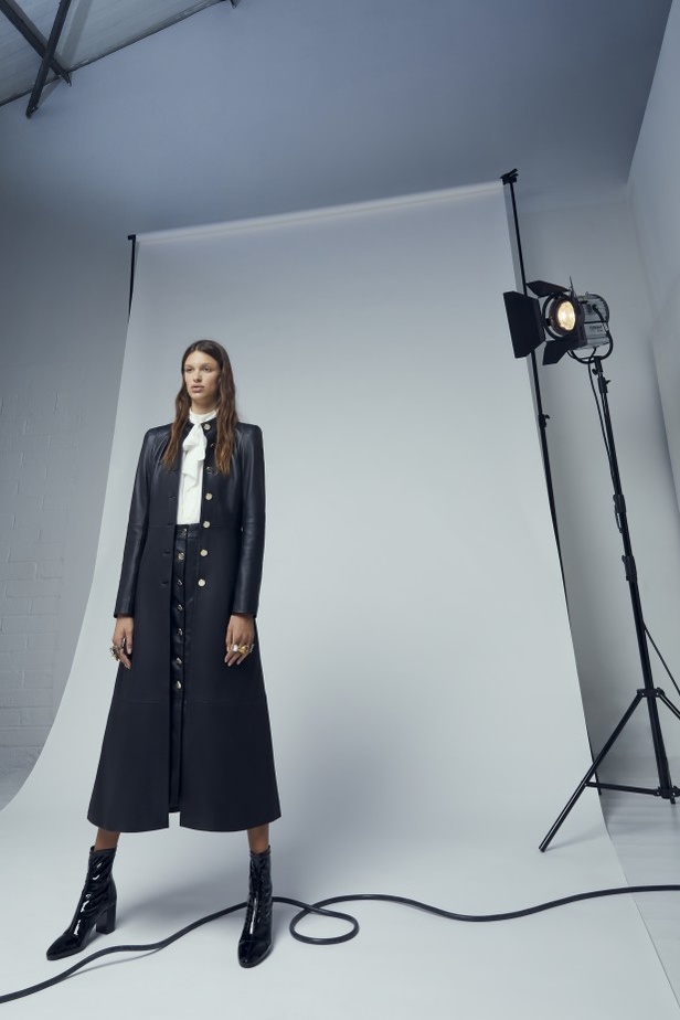 عرض ازياء تمبرلي لندن Temperley London لربيع وصيف 2021 من اسبوع الموضة في لندن