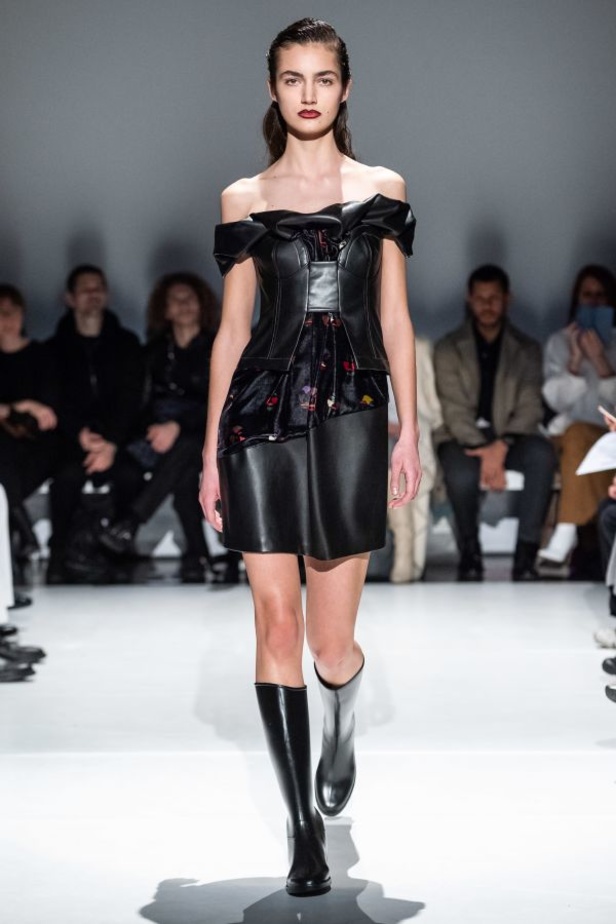 مجموعة Chalayan  للألبسة الجاهزة لخريف 2019