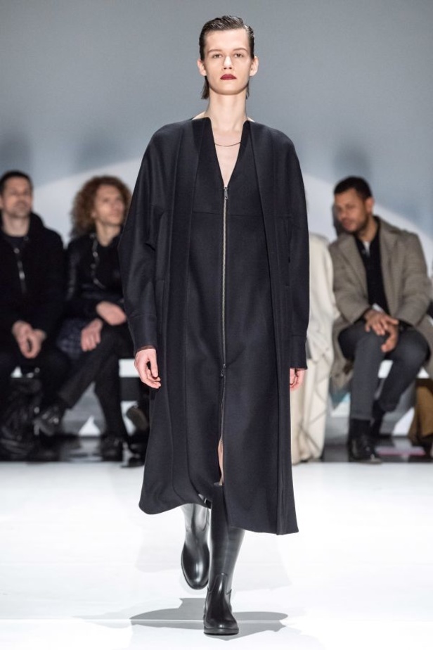 مجموعة Chalayan  للألبسة الجاهزة لخريف 2019