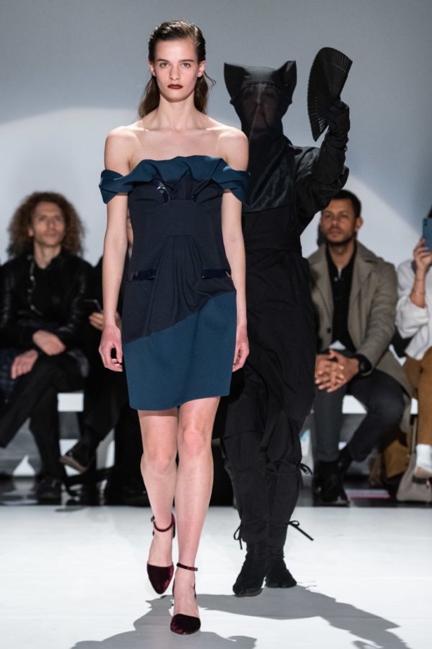 مجموعة Chalayan  للألبسة الجاهزة لخريف 2019