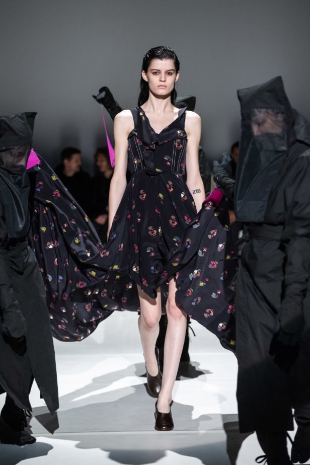 مجموعة Chalayan  للألبسة الجاهزة لخريف 2019