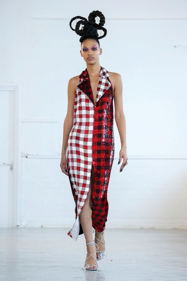 ازياء ASHISH الجاهزة من اسبوع الموضة في لندن لخريف وشتاء2020-2021