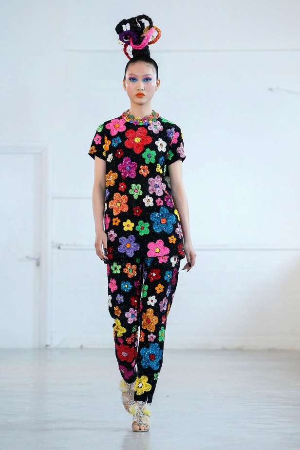 ازياء ASHISH الجاهزة من اسبوع الموضة في لندن لخريف وشتاء2020-2021