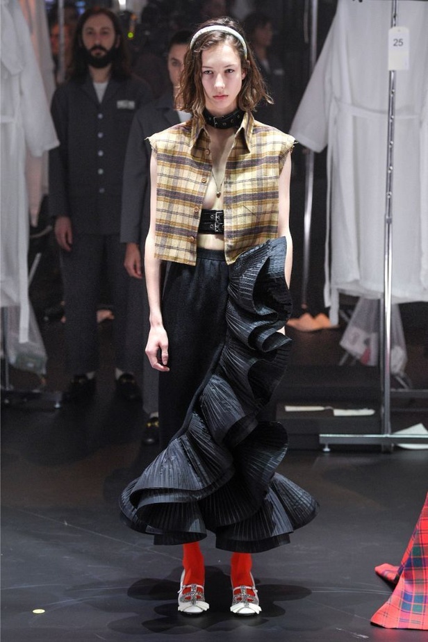 عرض ازياء دار GUCCI لخريف وشتاء 2020-2021 مباشرة من ميلانو 