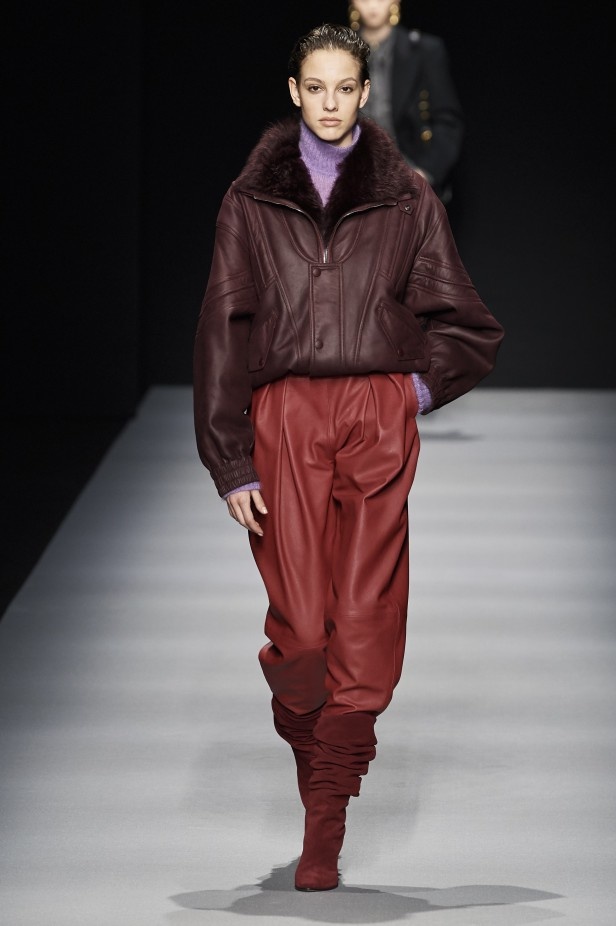 مجموعة Alberta Ferretti الفاخرة خلال اسبوع الموضة في ميلانو لخريف وشتاء 2020-2021