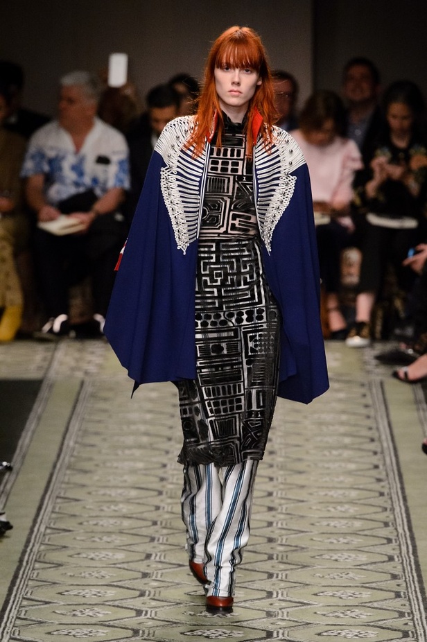 مجموعة “بربري” لموسم خريف وشتاء 2016-2017 من منصة العرض الى الاسواق فورا