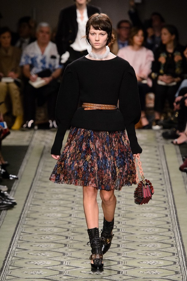 مجموعة “بربري” لموسم خريف وشتاء 2016-2017 من منصة العرض الى الاسواق فورا