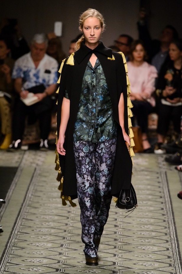 مجموعة “بربري” لموسم خريف وشتاء 2016-2017 من منصة العرض الى الاسواق فورا