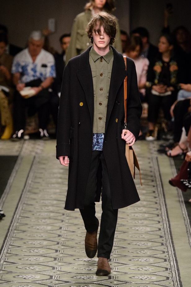 مجموعة “بربري” لموسم خريف وشتاء 2016-2017 من منصة العرض الى الاسواق فورا