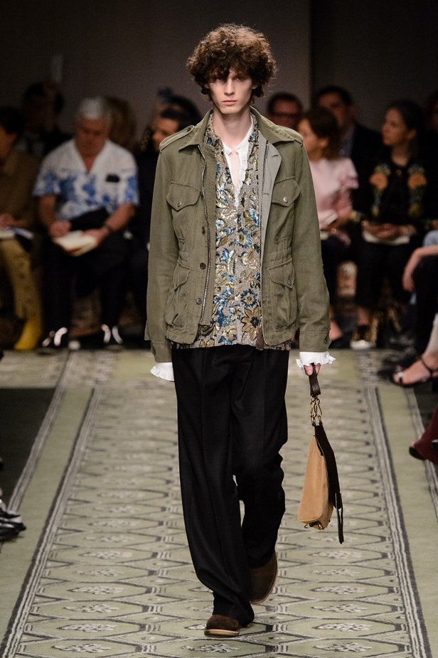 مجموعة “بربري” لموسم خريف وشتاء 2016-2017 من منصة العرض الى الاسواق فورا