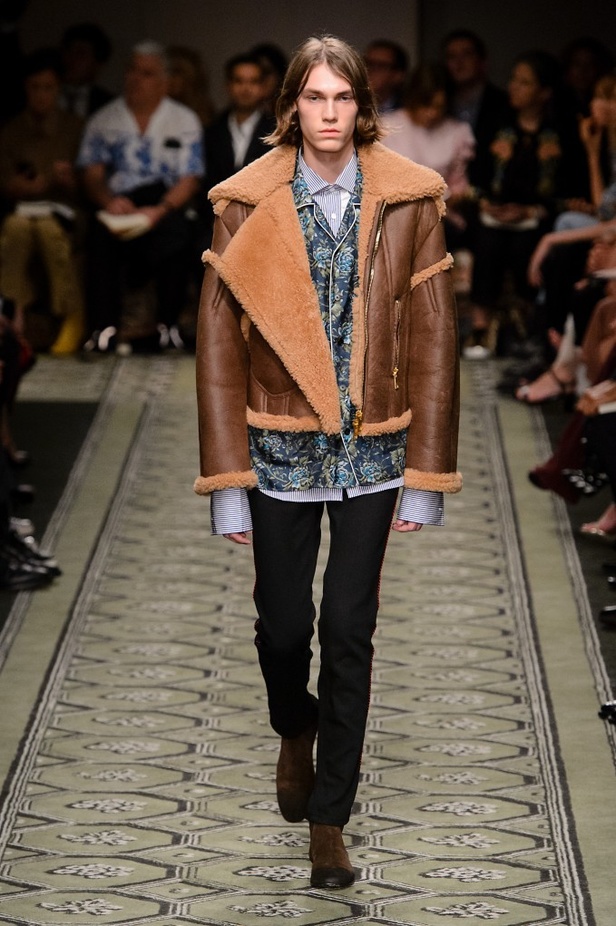 مجموعة “بربري” لموسم خريف وشتاء 2016-2017 من منصة العرض الى الاسواق فورا