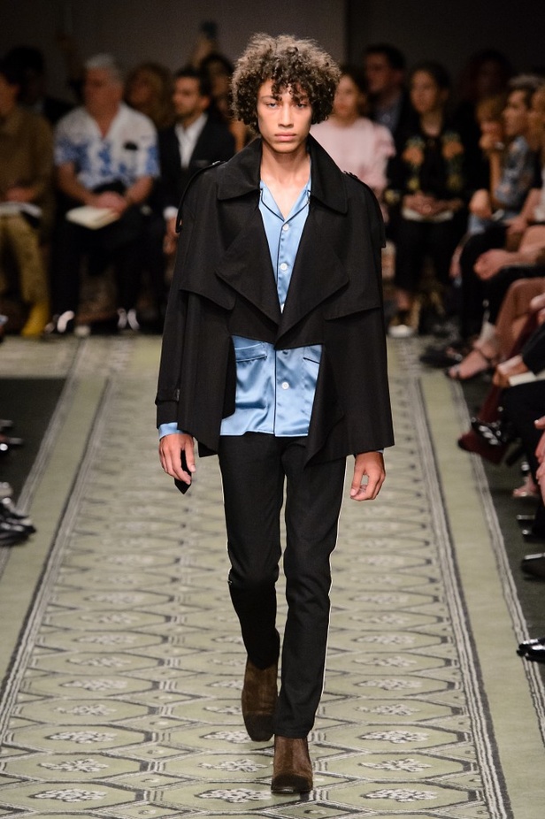 مجموعة “بربري” لموسم خريف وشتاء 2016-2017 من منصة العرض الى الاسواق فورا