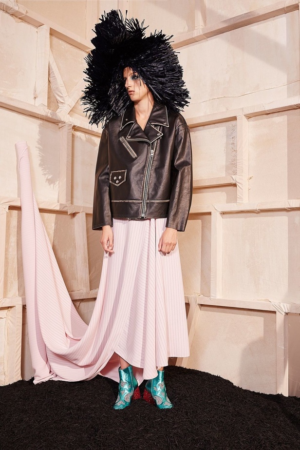 مجموعة MM6 Maison Margiela لربيع وصيف 2017