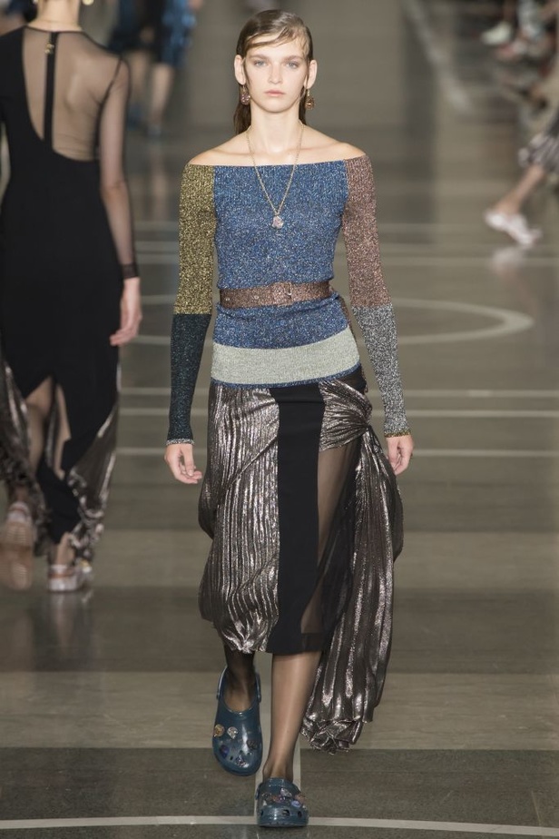 مجموعة Christopher Kane لربيع وصيف 2017