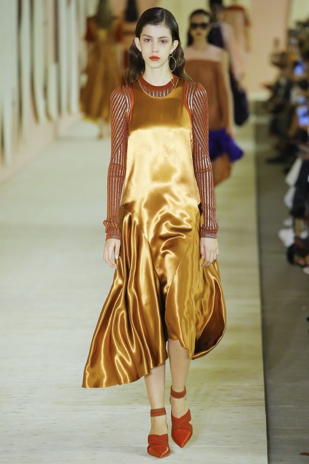 مجموعة Roksanda لربيع وصيف 2017