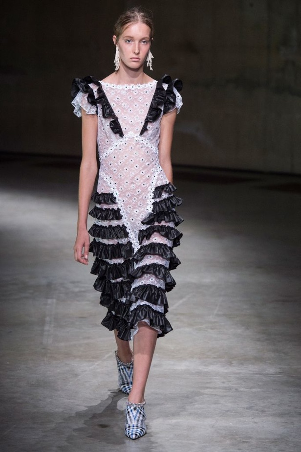 مجموعة كريستوفر كاين لربيع و صيف 2018