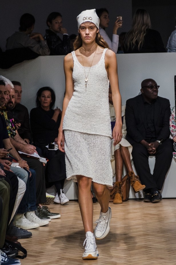 مجموعة جاي دبليو اندرسون لموسم ربيع وصيف 2019