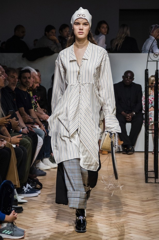 مجموعة جاي دبليو اندرسون لموسم ربيع وصيف 2019