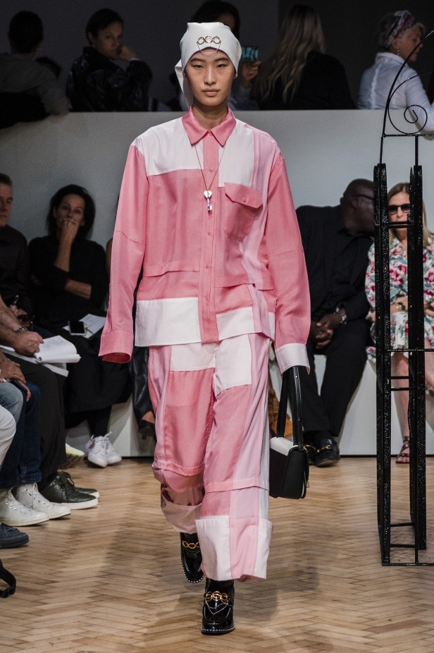 مجموعة جاي دبليو اندرسون لموسم ربيع وصيف 2019