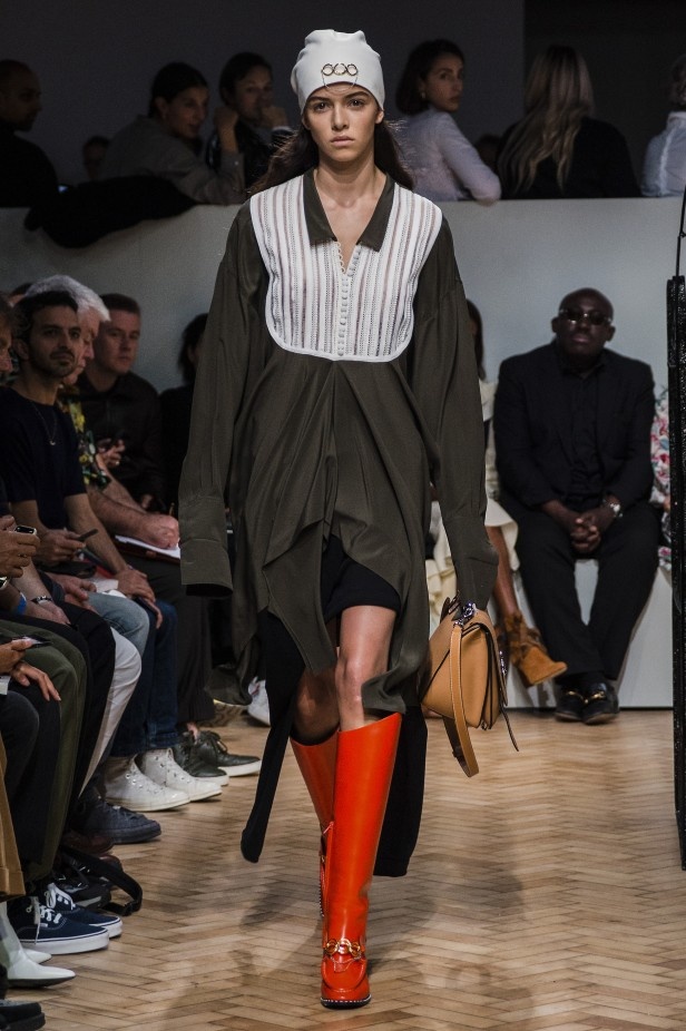 مجموعة جاي دبليو اندرسون لموسم ربيع وصيف 2019