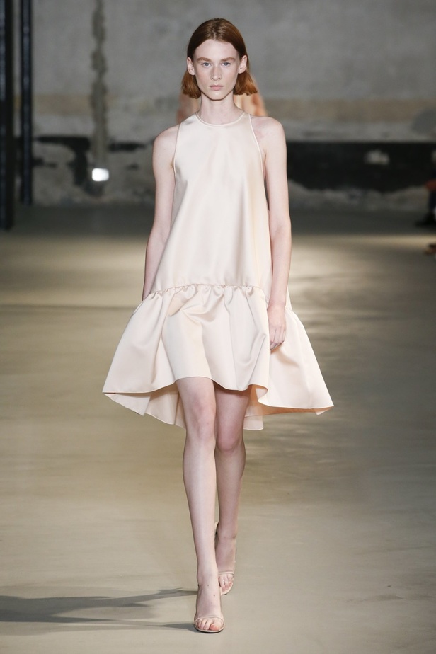 مجموعة No. 21 للأزياء الجاهزة لربيع وصيف ٢٠١٩ !