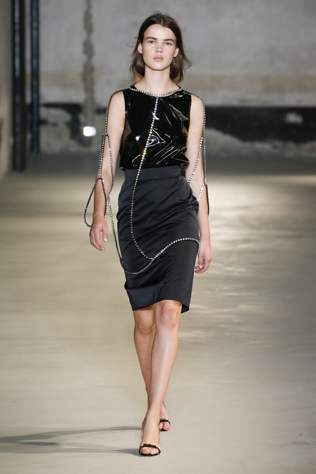 مجموعة No. 21 للأزياء الجاهزة لربيع وصيف ٢٠١٩ !