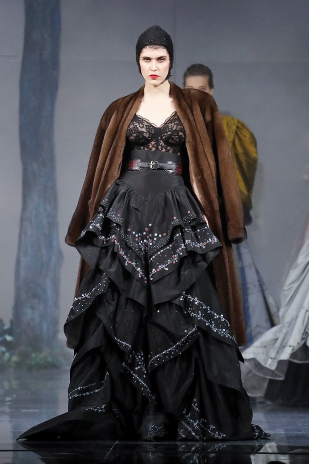 مجموعة الألبسة الراقية من ULYANA SERGEENKO لربيع 2019