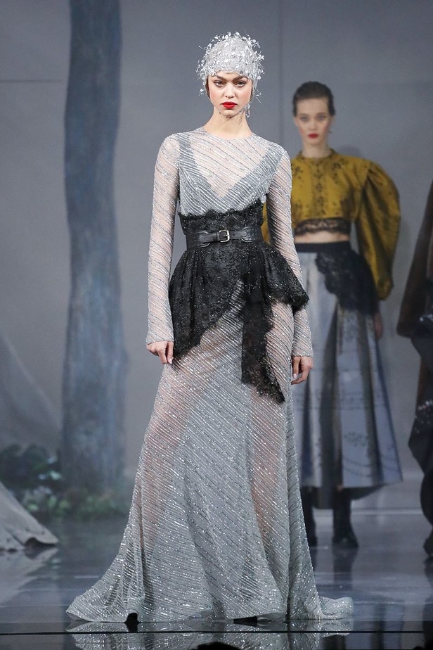 مجموعة الألبسة الراقية من ULYANA SERGEENKO لربيع 2019