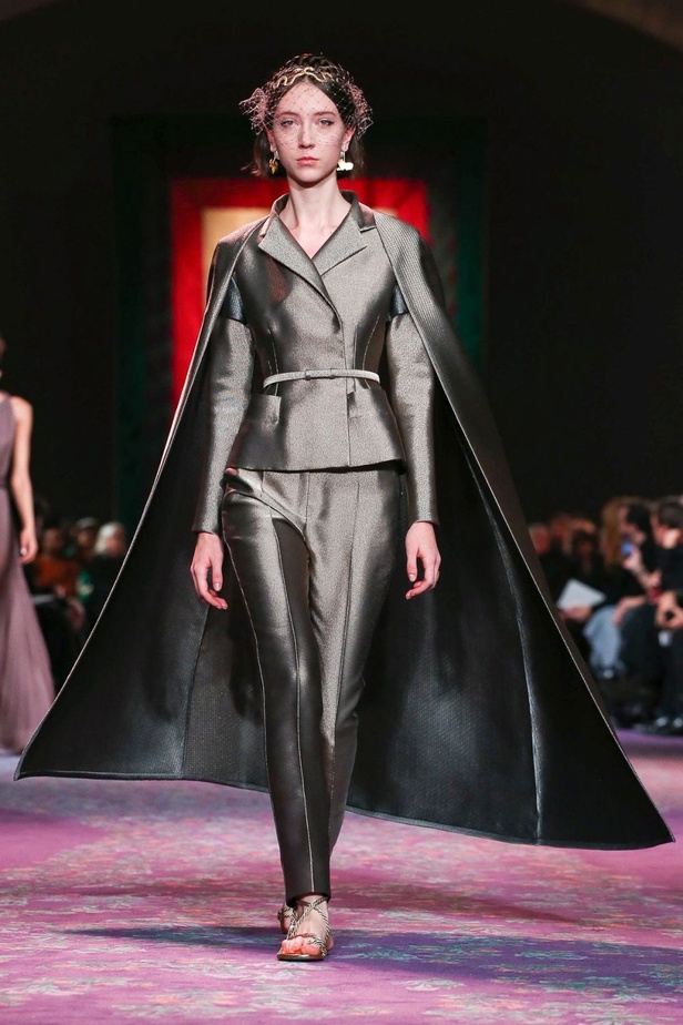 عرض ازياء Dior ديور لـ haute couture ربيع وصيف 2020